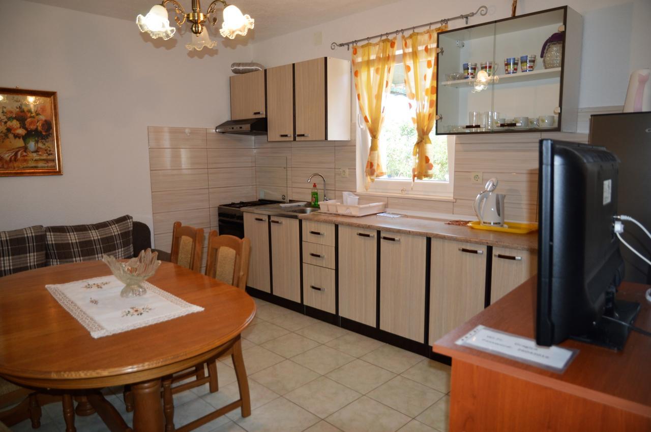 מרינה Apartmani Ramljak מראה חיצוני תמונה